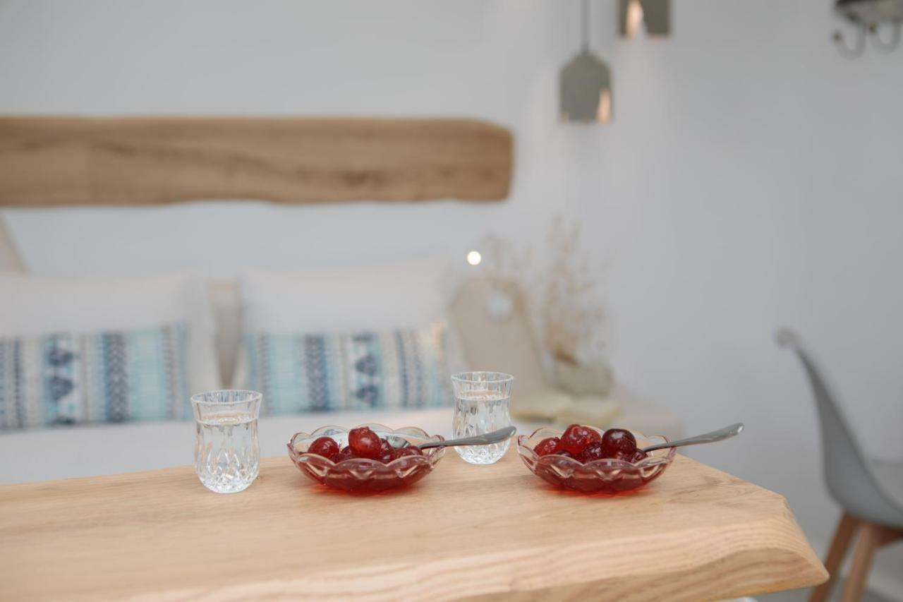 Hora Suites Naxos City Bagian luar foto